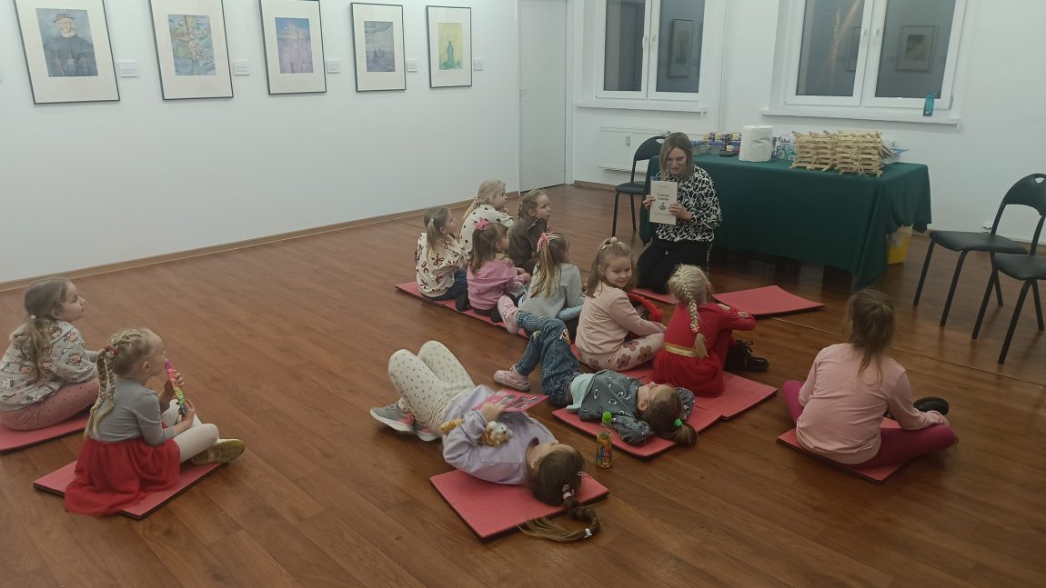 Grudniowa magia w bibliotece…