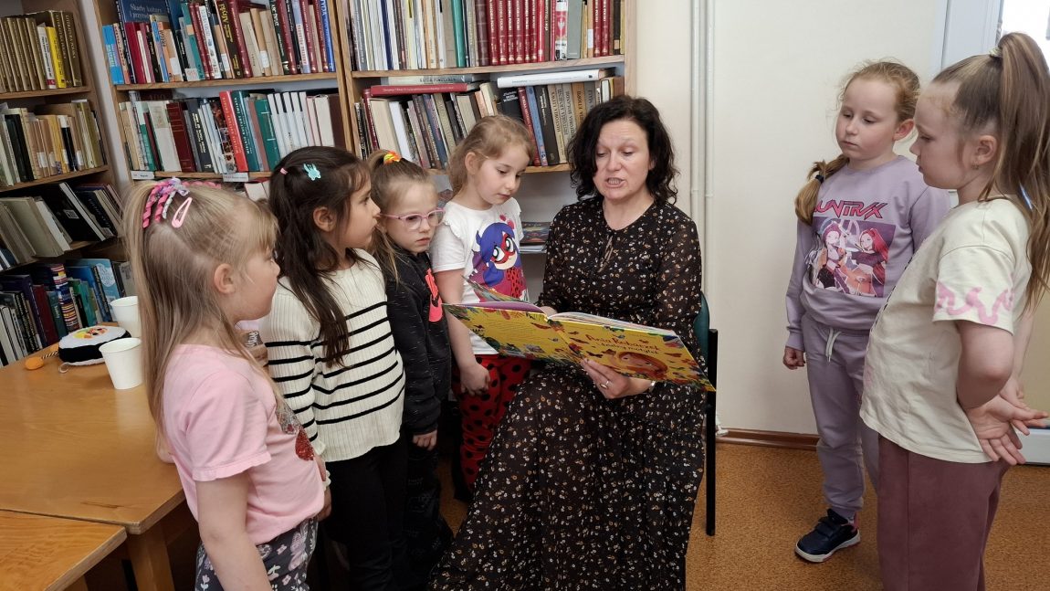 Spotkanie klubowiczów z poetką Beatą Lustaedt